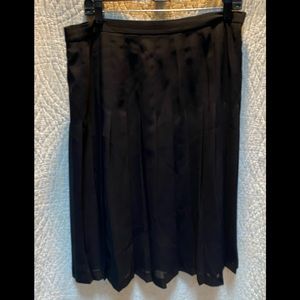 Kasper Pleated skirt size 12